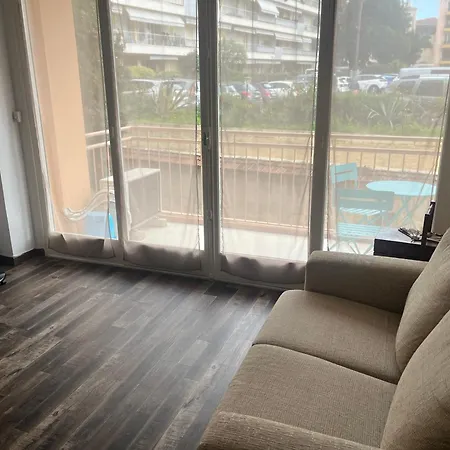 Apartment Proche Gare Routiere
